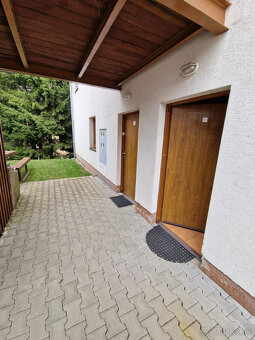 TOP cena 2-izbový BYT na PREDAJ vedla Donovalkova , s park - 15