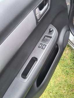 Suzuki Swift 1.3 - 15