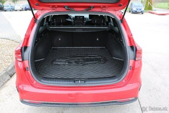 Kia Ceed sw Gold plus 1.5    117,5 kw - 15