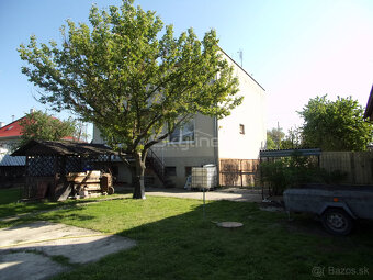 Znížená cena - dvojgeneračný rodinný dom, pozemok 1450 m2, č - 15