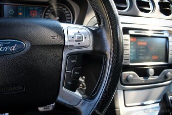 Ford S-Max 2.0 TDCi Titanium DPF A/T - 15
