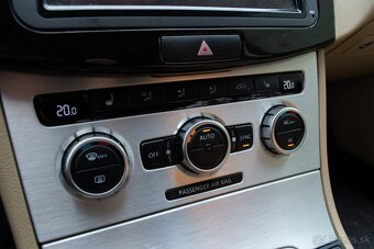 Volkswagen Passat Variant 2.0 TDI BMT Highline 4MOTION - 15