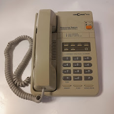 Predám 15 modelov retro telefóny od 60-tých rokov. - 15