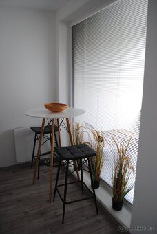 Prenajmem veľký1,5izbový slnečný byt, Bory1, nemocnica 3 min - 15