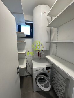 KRÁSNY 3 izb.rodinný dom v slepej uličke s veľkým záhradným  - 15