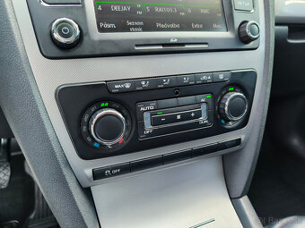 Škoda Octavia Combi 2.0TDI Elegance 2011 - 15