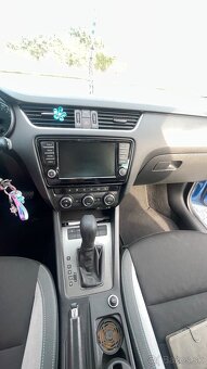 Octavia 1.6 TDI JOY DSG - 15