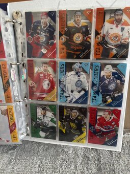 Hokejové kartičky - 15