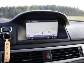 Volvo V70 AWD 2.4 Inscription - 15