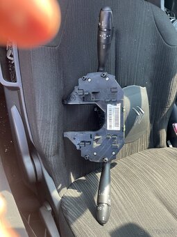 Rozpredam citroen c4 1.6 vti - 15