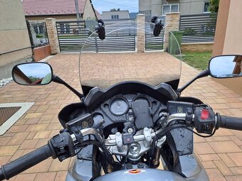 Pedám Honda CBF 1000 A - nová STK - 15