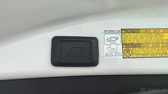 Toyota RAV4 2.2 d4d 110kw Premium XA40 - 15