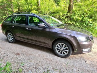 Škoda Octavia Combi 1.6 TDI 81 kw,110k,navigácia alu disky - 15