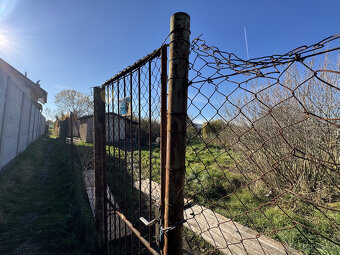 Záhrada 626 m2 v peknej lokalite v Rači na Žabom Majeri za s - 15