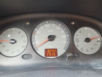 Renault Thalia 1.2 16V - 55 KW - 15