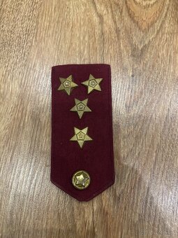 Konvlut starých komunistických predmetov - 15