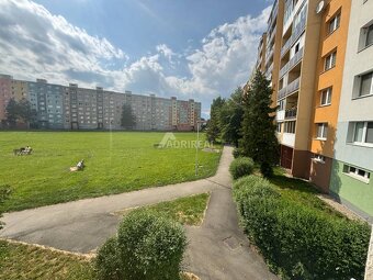 PREDAJ: 3i byt s logiou, 73,5 m2, Lanškrounska; Kežmarok; 14 - 15