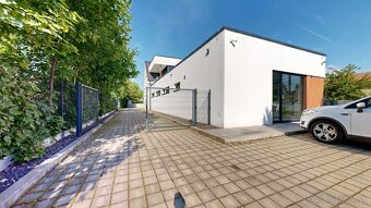 Na prenájom: moderný objekt s ateliérom – Oravné - 15