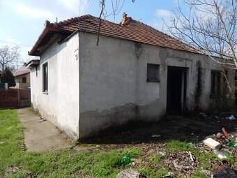 Na predaj 4 izbový dom v Kameníne pri Štúrove . - 15