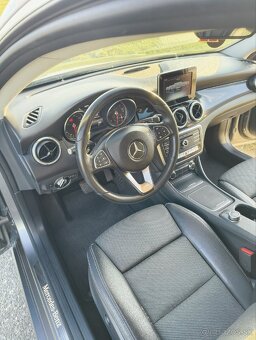Mercedes-Benz CLA 200d - 15