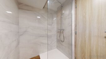 Zaujímavý 1 izbový apartmán Majerníkova - 15