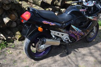 Suzuki GSX 750F - 15