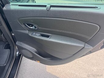 RENAULT MEGANE SCENIC 1.5 dCI 2012 - 15