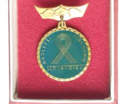 Odznaky:Vojenský,Spartakiada,Dubček a iné - 15