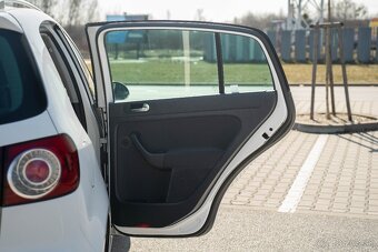 Volkswagen Golf Plus 1.6 TDI Highline - 15
