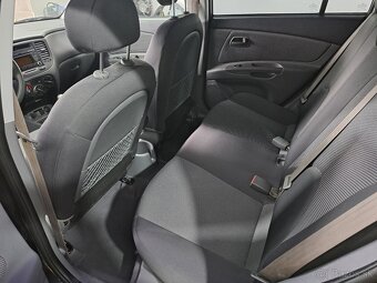 Kia Rio - 15