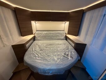 RAPIDO 8096df 4os 3,5T 180PS AUT Dvojitá podlaha - 15