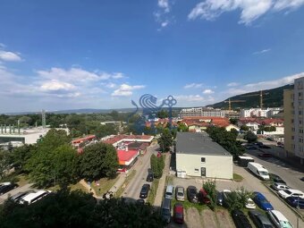 Na predaj priestranný 3-izbový byt s balkónom v Devínskej No - 15