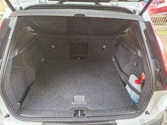 Volvo XC40 - 15