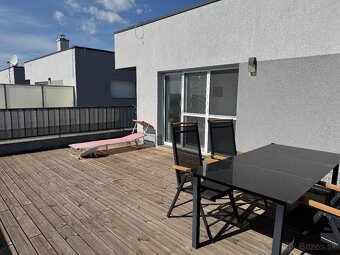 PREDAJ - RD pri súkromnom jazere - Boldog - 15