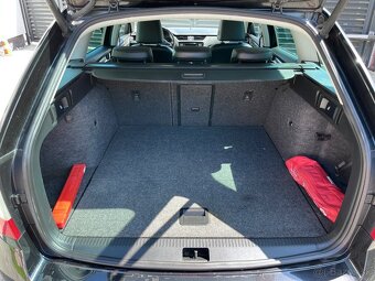 ŠKODA OCTAVIA KOMBI SCOUT - NA PREDAJ / NA SPLÁTKY - 15
