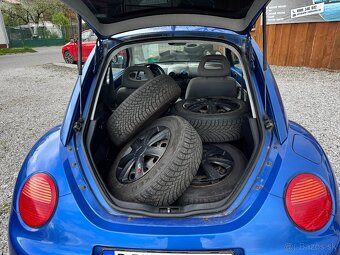 Volkswagen New Beetle 2.0 - 15