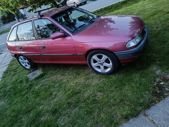 Predám Opel Astra Classic 1.6 benzín. - 15