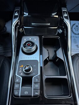 Kia Sorento 2,2 CRDi AWD 7miestne odpočet DPH - 15