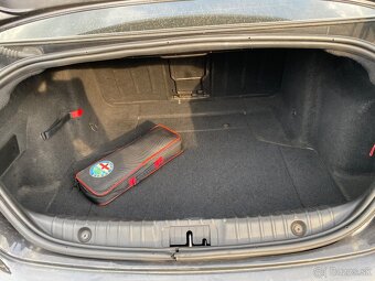 Alfa Romeo 159 2,4 - 15