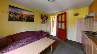 Na predaj dva domy na jedmom pozemku v meste Krompachy - 15