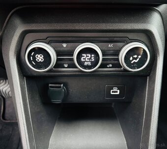 Dacia Jogger 1,0 TCe 81KW LIMITED EDITION,NAVI,7 MIST - 15