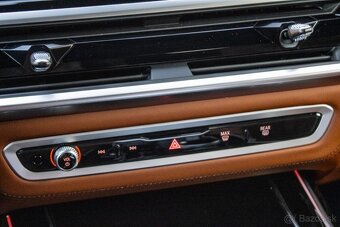 BMW X7 xDrive M60i mHEV A/T - 15
