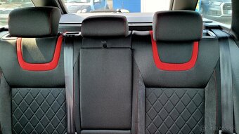 Škoda Octavia Combi 2.0 TDI RS DSG 4x4 - 15