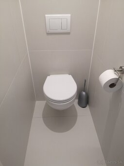 Predám zrekonstruovany 3 izbovy byt - 15