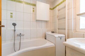 REZERVOVANÝ ZREKONŠTRUOVANÝ 3 IZBOVÝ BYT S LODŽIOU - 15