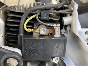 Predám motorovú pilu STIHL MS 211/C - 15