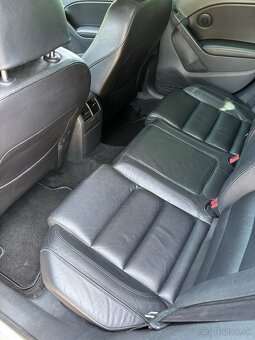 VOLKSWAGEN GOLF GTI • 2010 • 2.0 TSI - 15