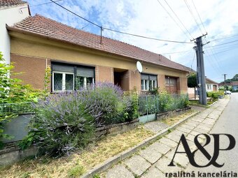 NA PREDAJ 4 IZB. RODINNÝ DOM, POZEMOK 1166M2, KOVÁLOVEC, okr - 15