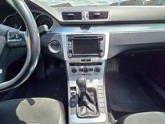 Volkswagen Passat 2.0 TDI 130KW Highline - 15