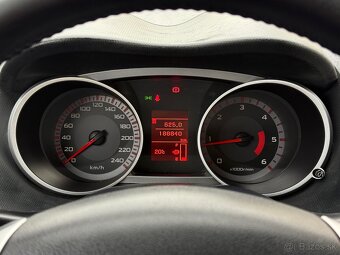 Peugeot 4007 2.2 HDi Executive Pack 7-miest - 15